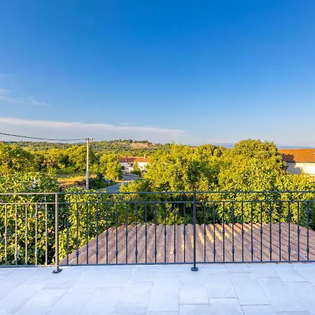 Paesana Heritage House By Interhome Vrbnik (Primorje-Gorski Kotar)