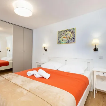 Paesana Heritage House By Interhome Prázdninový dům *