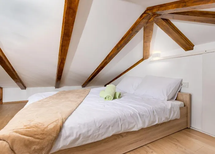 Paesana Heritage House By Interhome Дом отдыха Врбник