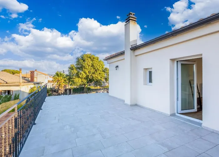 Дом отдыха Paesana Heritage House By Interhome