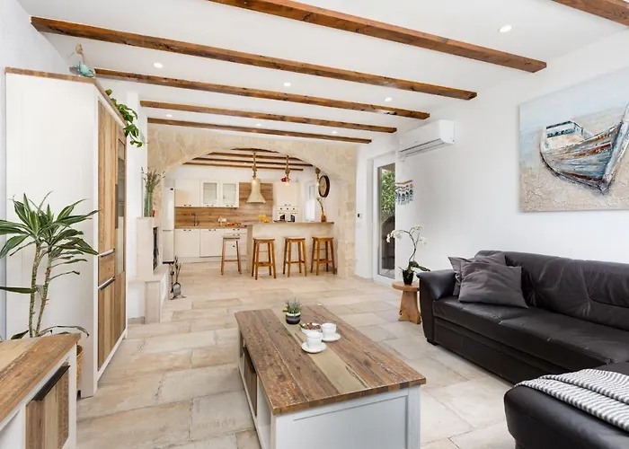 Paesana Heritage House By Interhome Дом отдыха