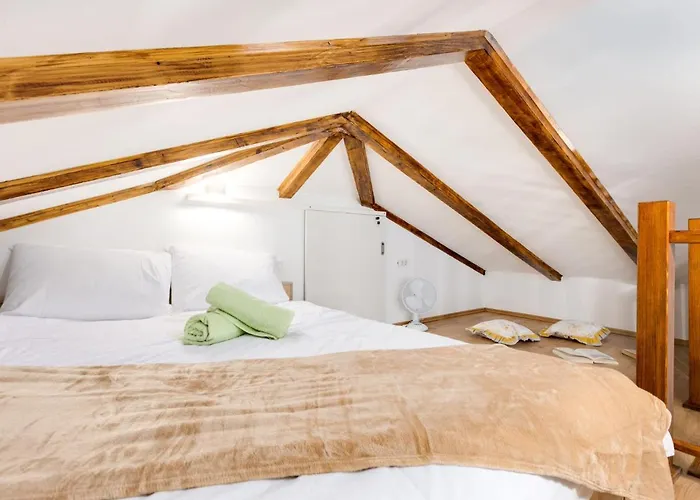 Paesana Heritage House By Interhome * Врбник