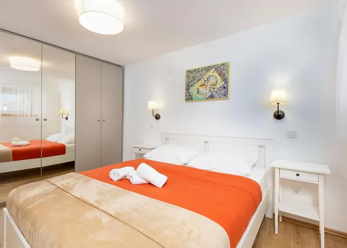 Paesana Heritage House By Interhome Дом отдыха *