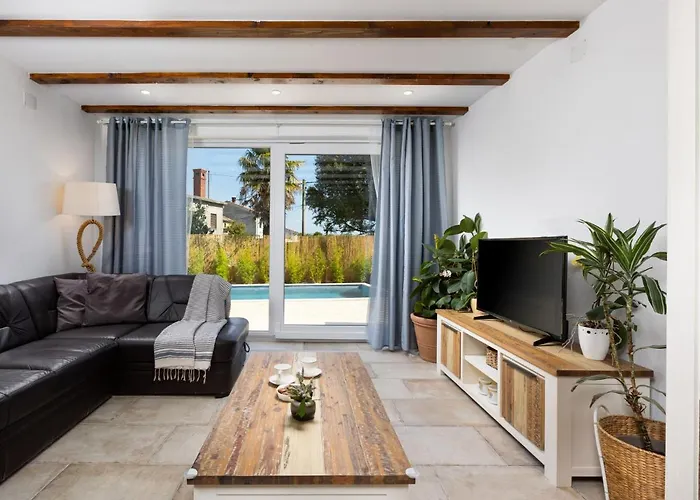 Paesana Heritage House By Interhome * Врбник